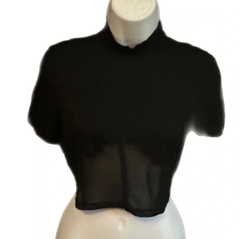 Shein top‎